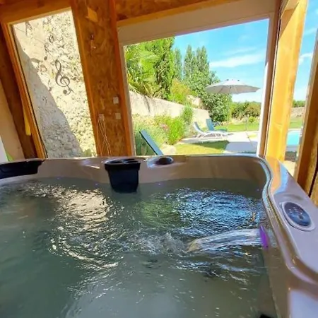 Apartment De L'ecluse - La Cote De L'or